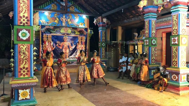 மாவிட்டபுரத்தில் நவராத்திரி முன்னிட்டு நடத்தப்பட்ட கலை–கலாச்சார நிகழ்வில் மாணவர் பங்கேற்பு