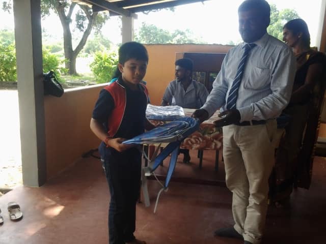 பசுபதியின் நினைவாக பனிக்கன்குளம் அ.த.க பாடசாலை மாணவர்களிற்கான கற்றல் உபகரண அன்பளிப்பு