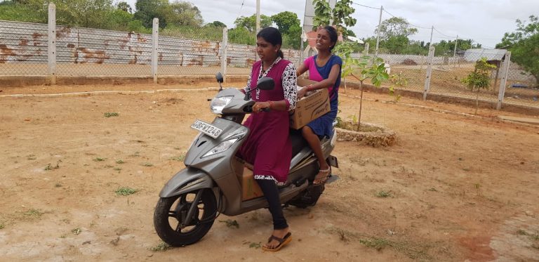 நிவாரண உதவி