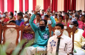 சான்றிதழ் வழங்கும் நிகழ்வு