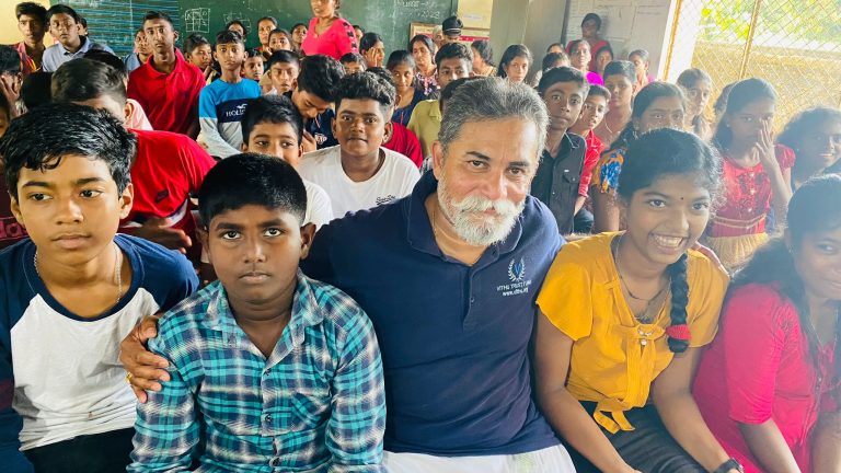 கற்றல் உபகரணம் வழங்கல்