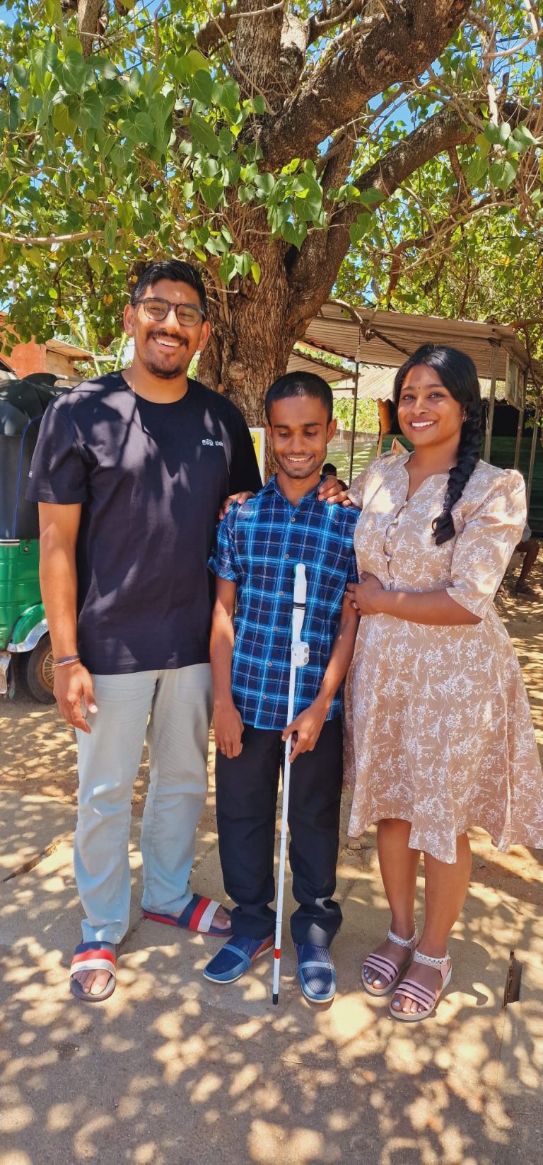 பேசும் கடிகாரம் வழங்கியமை