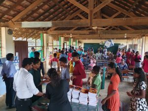 உடுவில் பிரதேச செயலகத்திற்கு உட்பட்ட மாணவர்களிற்கான கற்றல் உபகரணங்கள் வழக்கல்