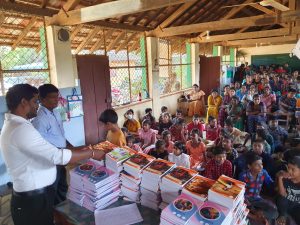 உடுவில் பிரதேச செயலகத்திற்கு உட்பட்ட மாணவர்களிற்கான கற்றல் உபகரணங்கள் வழக்கல்