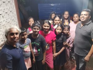 இரவு உணவு வழங்கல்