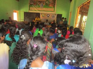 Vithu Trust Fund helps Dharanikulam students