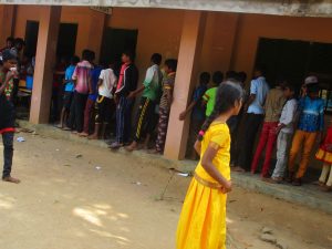 Vithu Trust Fund helps Dharanikulam students